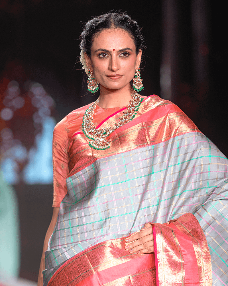 Light Grey and Coral Border Saree - Image 2