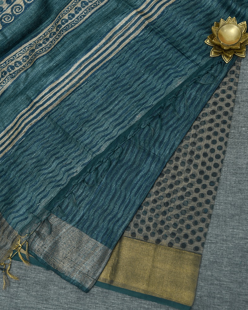 Teal Organza Saree - Image 2