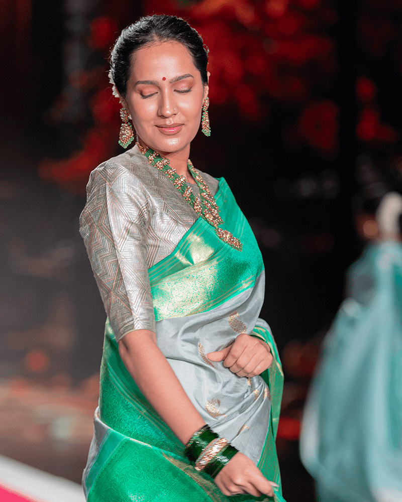Light Gray & Green Kanjivaram Saree - Image 2