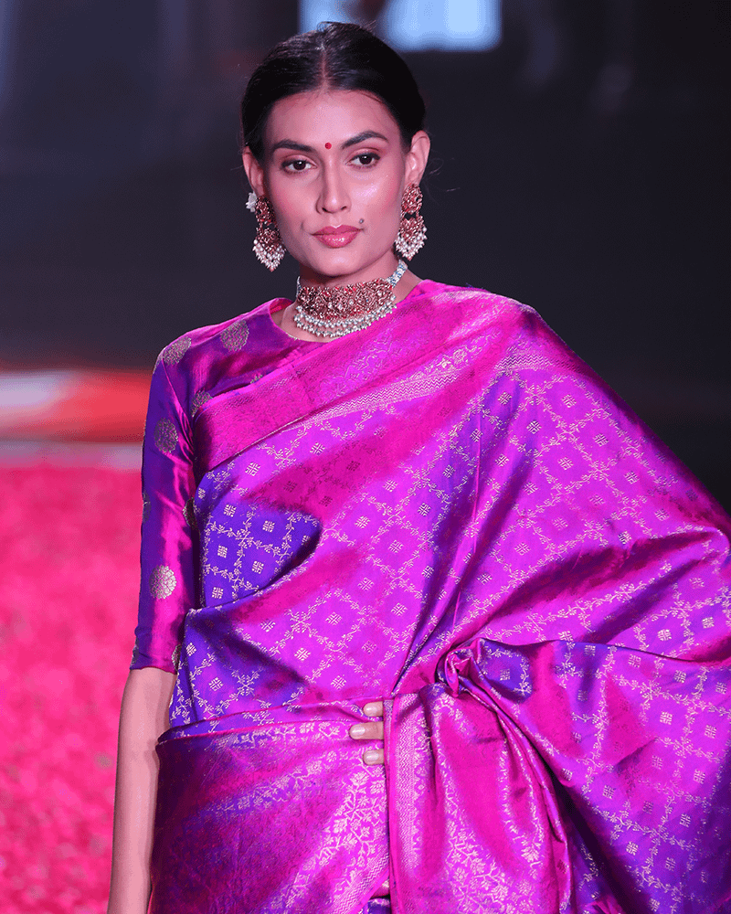 Vibrant Magenta Pink Kanjivaram Saree - Image 2