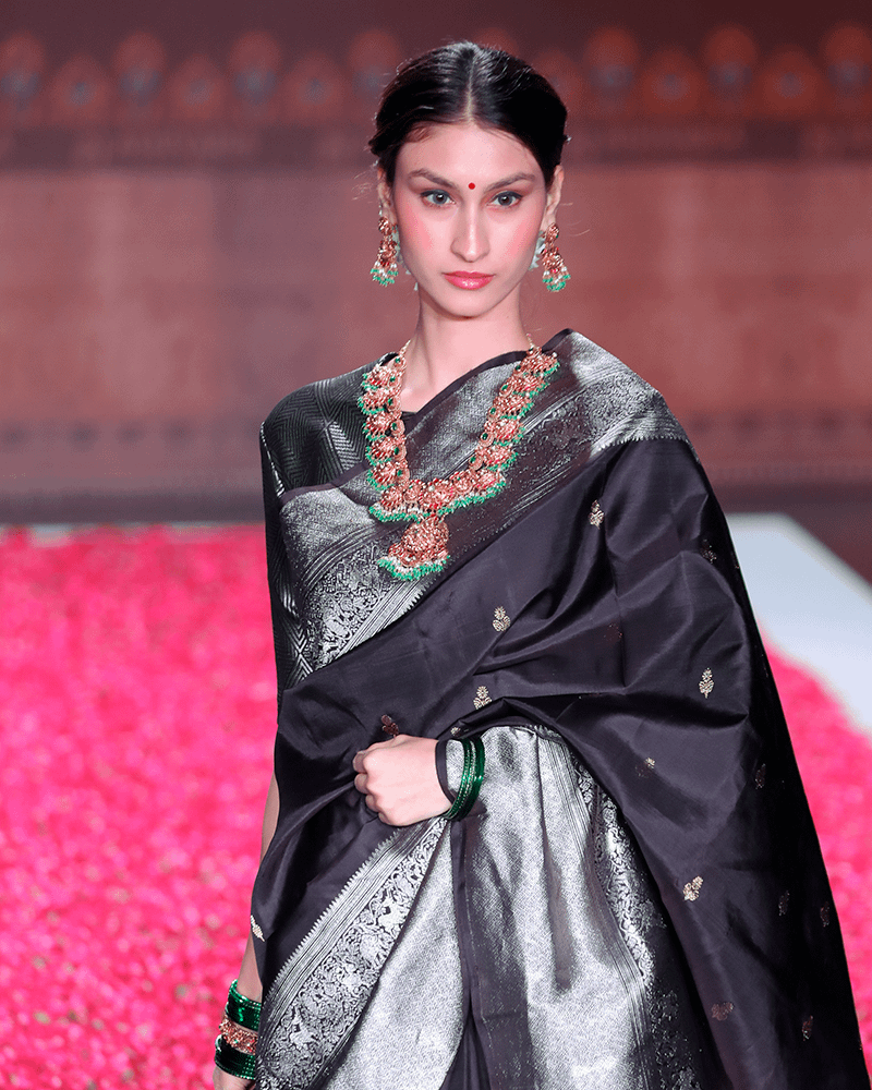 Charcoal Black Kanjivaram Saree - Image 2